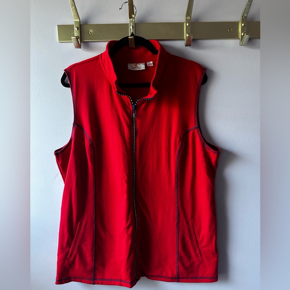 Quacker Factory Red Vest w/Rhinestone Zipper Size XL